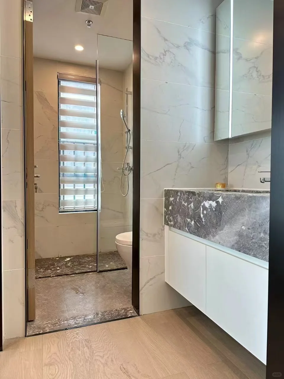 会展湾云岸两房，转租