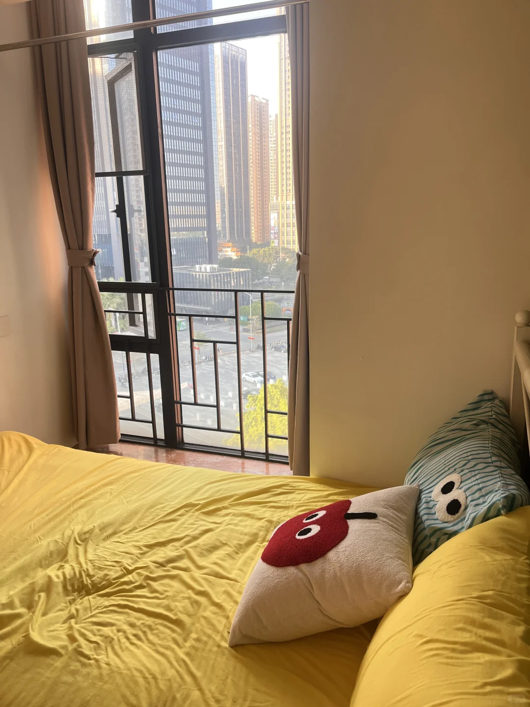 海珠万胜围合租转租温馨小房间