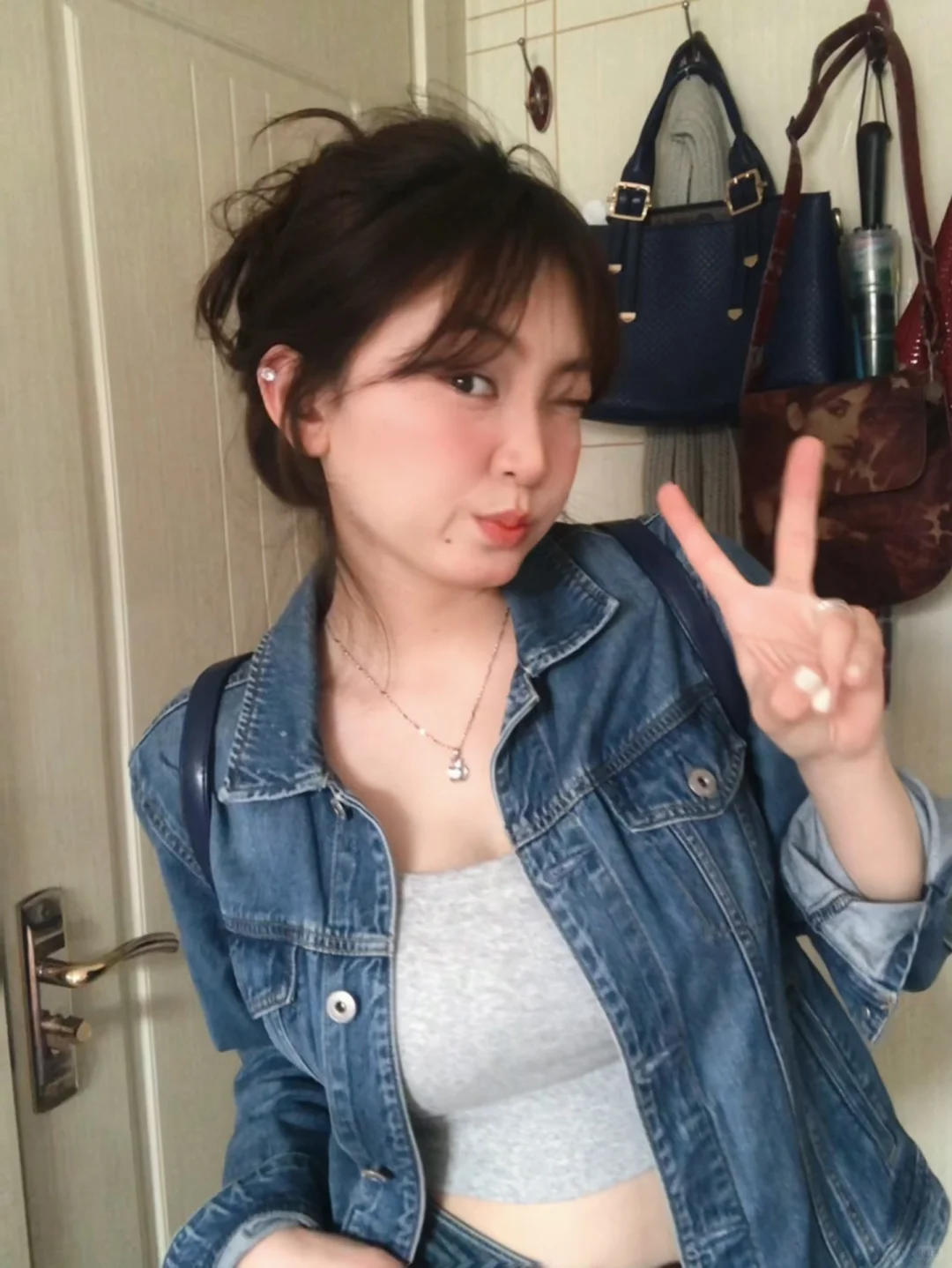 今天装女学生?‍?