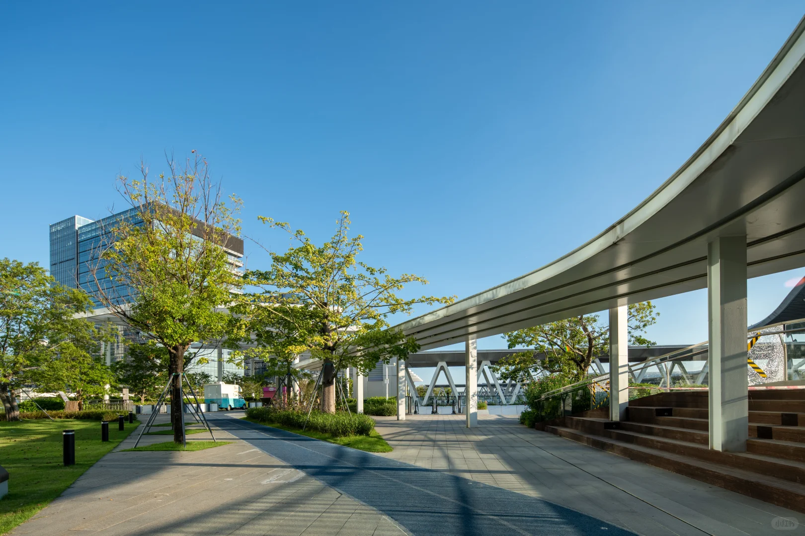 ?深圳国际会展中心商住两用公寓你会买吗？