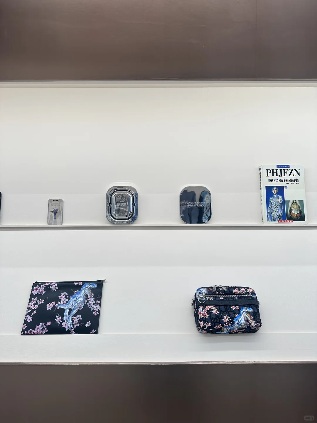 上海还是太超前了空山基展太炸裂了