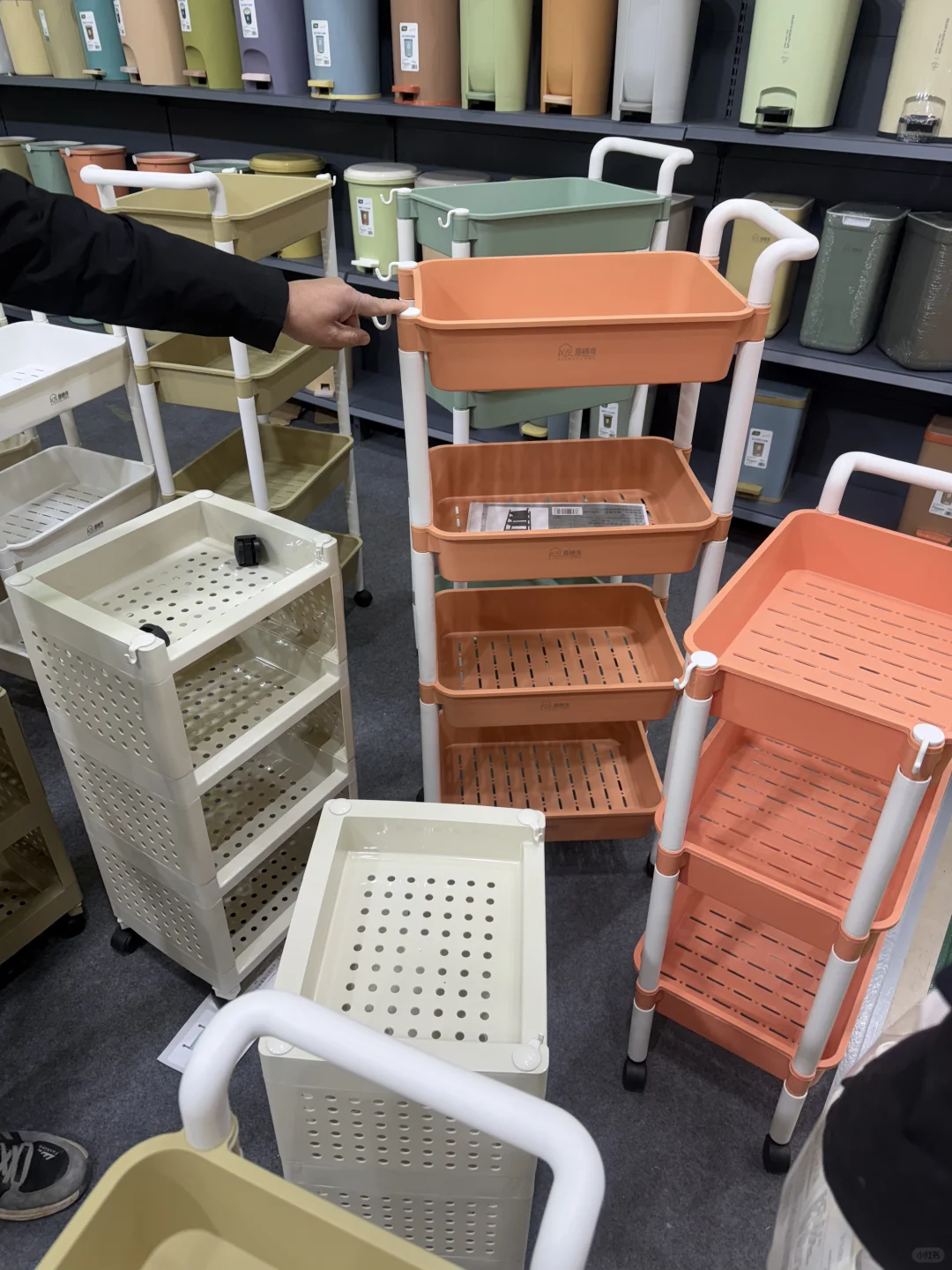 今天得一半临沂人都来这里捡便宜了叭