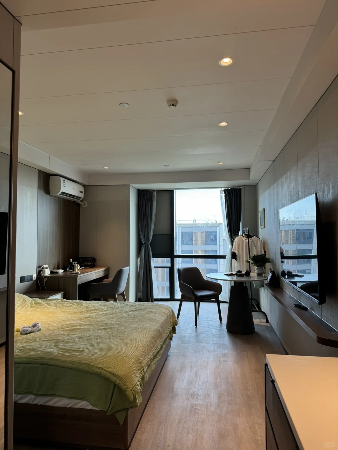 个人转租！！ 前海会展湾区酒店个人转租