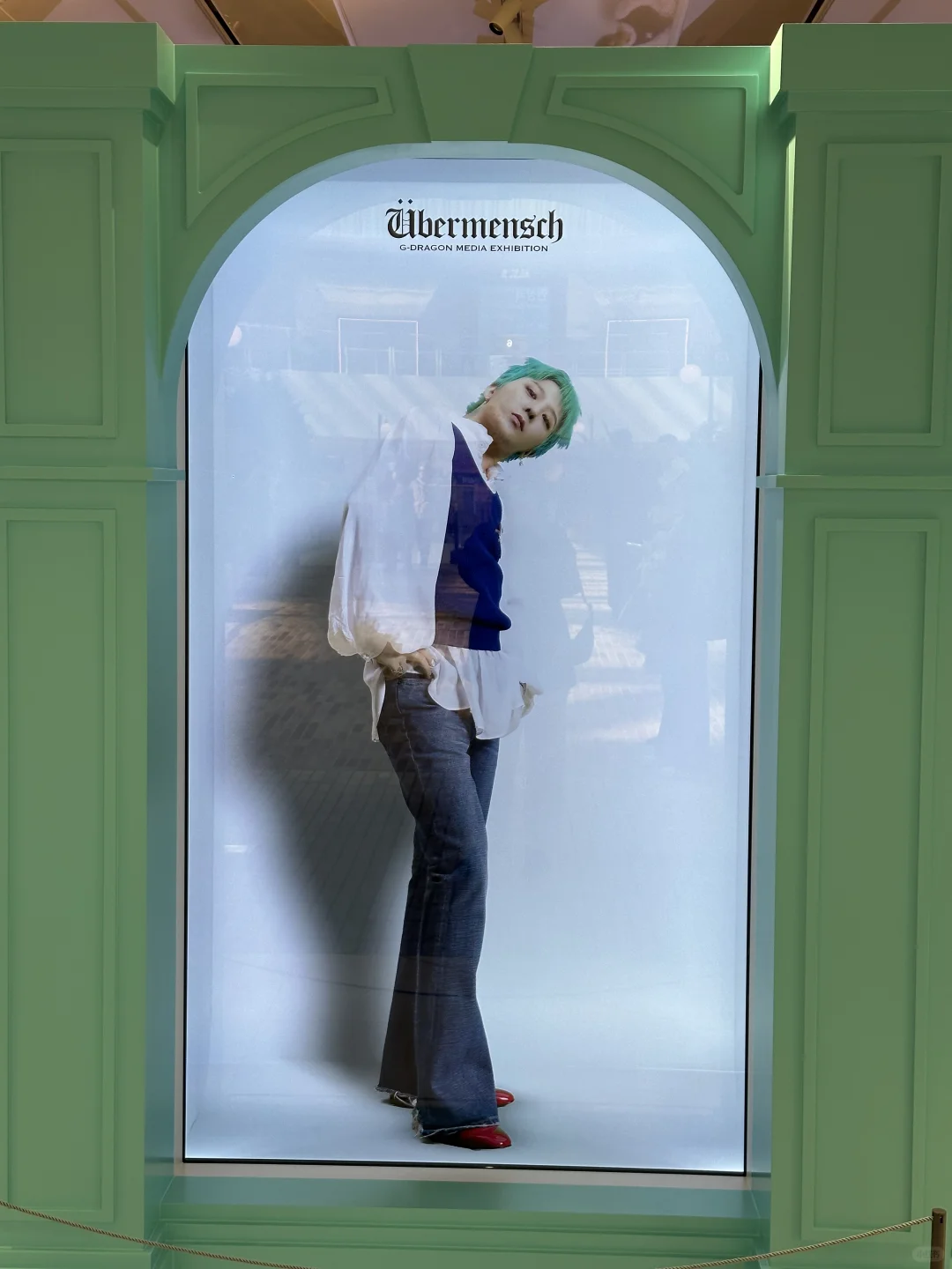 权志龙展超全图片❗️根本拍不够阿❗️