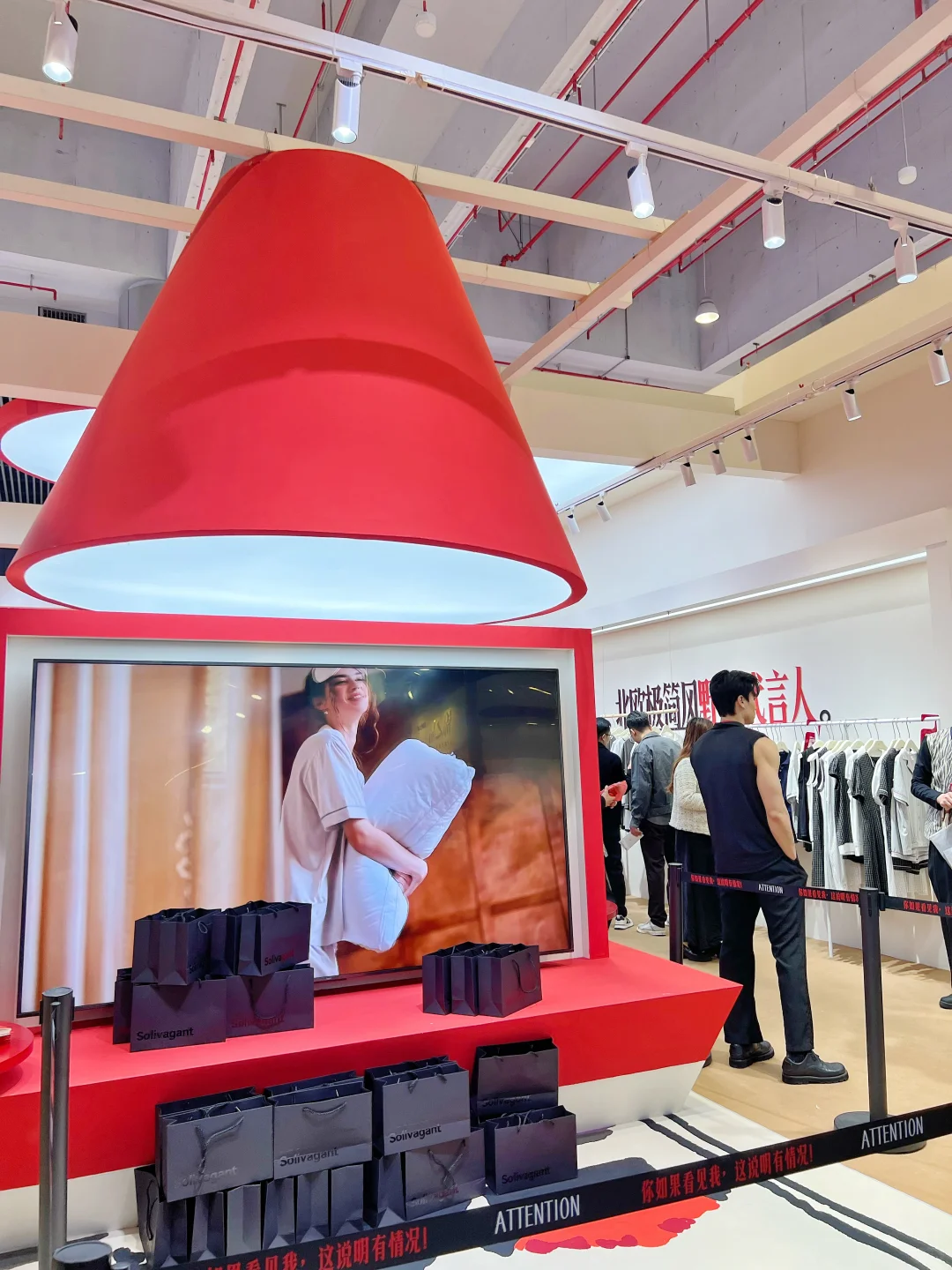 第一次来服装会展是什么体验呢..