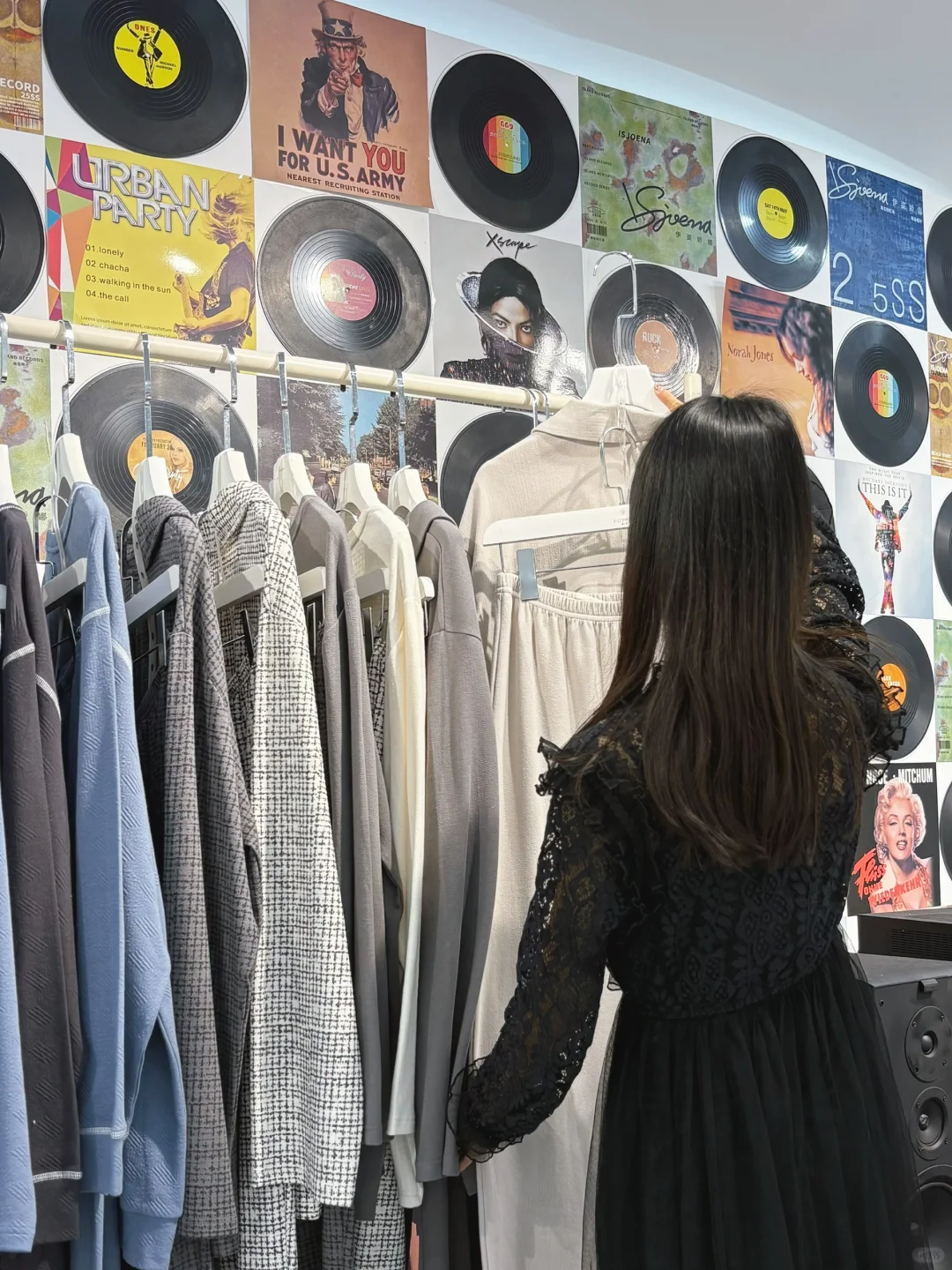 家人们谁懂❗️我在金狮服饰看到了“小时迁”