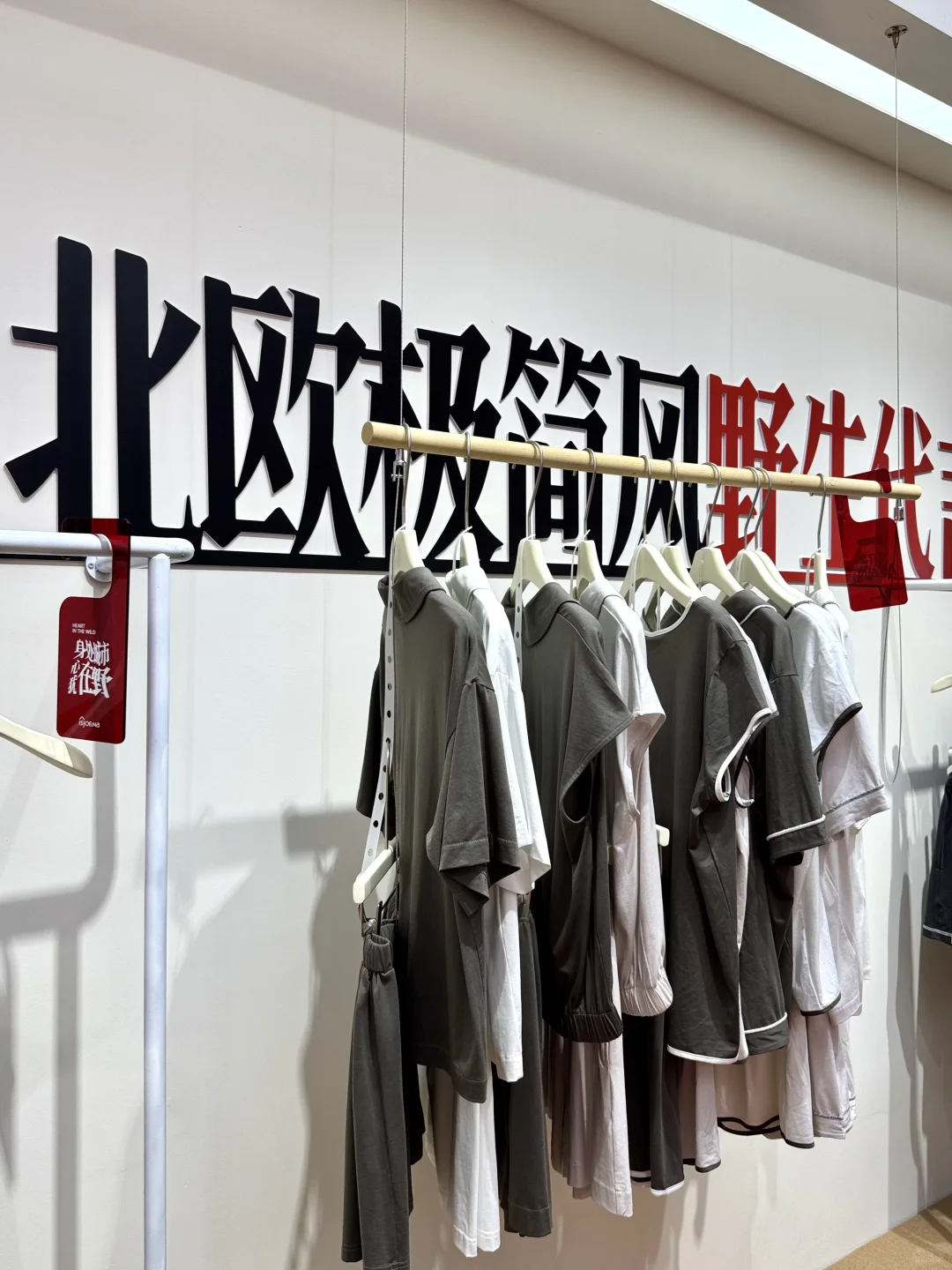 什么！逛服博会还能和男模合影！