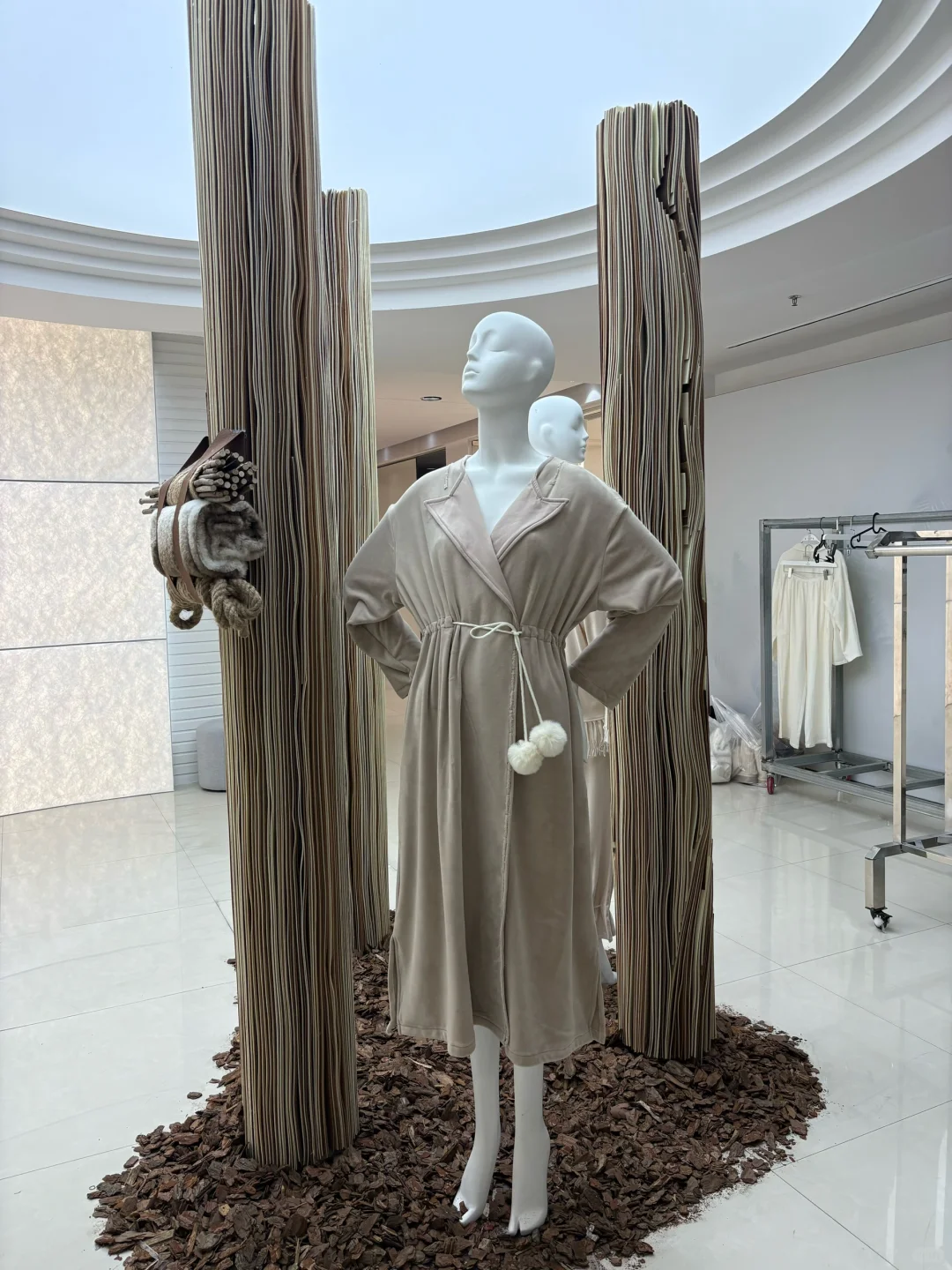 家人们谁懂❗️我在金狮服饰看到了“小时迁”