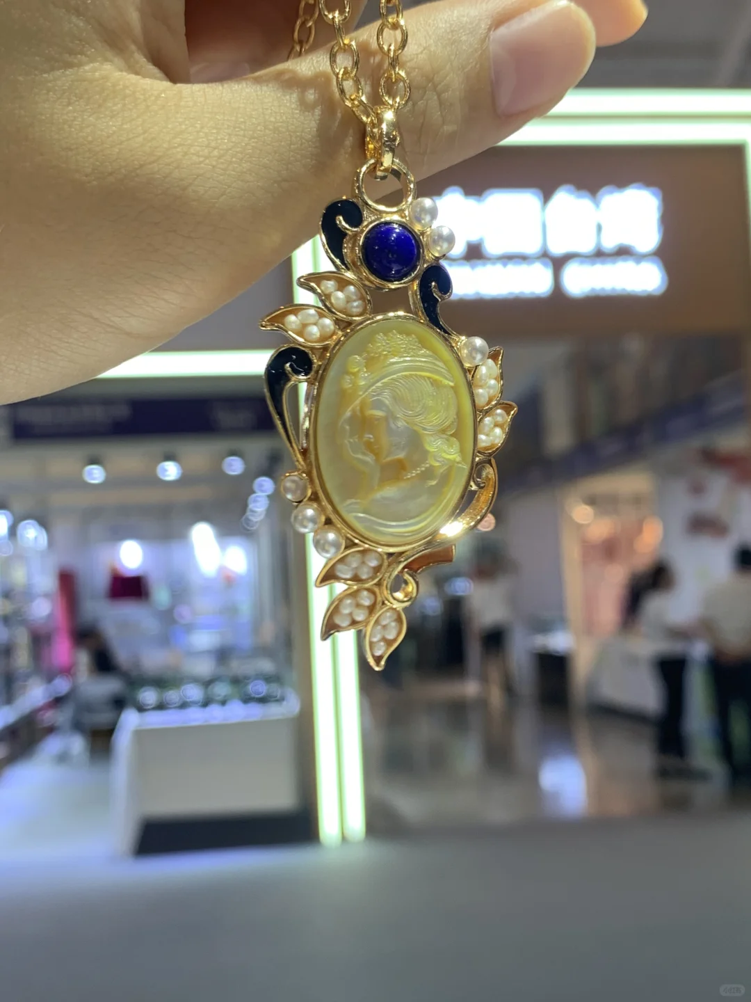 第一次来参加南博会，听劝?