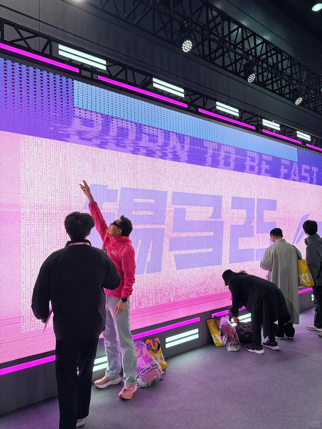 ?今天无锡这里超多人！