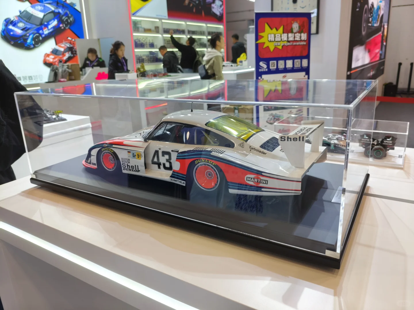 苏州GTshow里现在最火的展台都是车模品牌