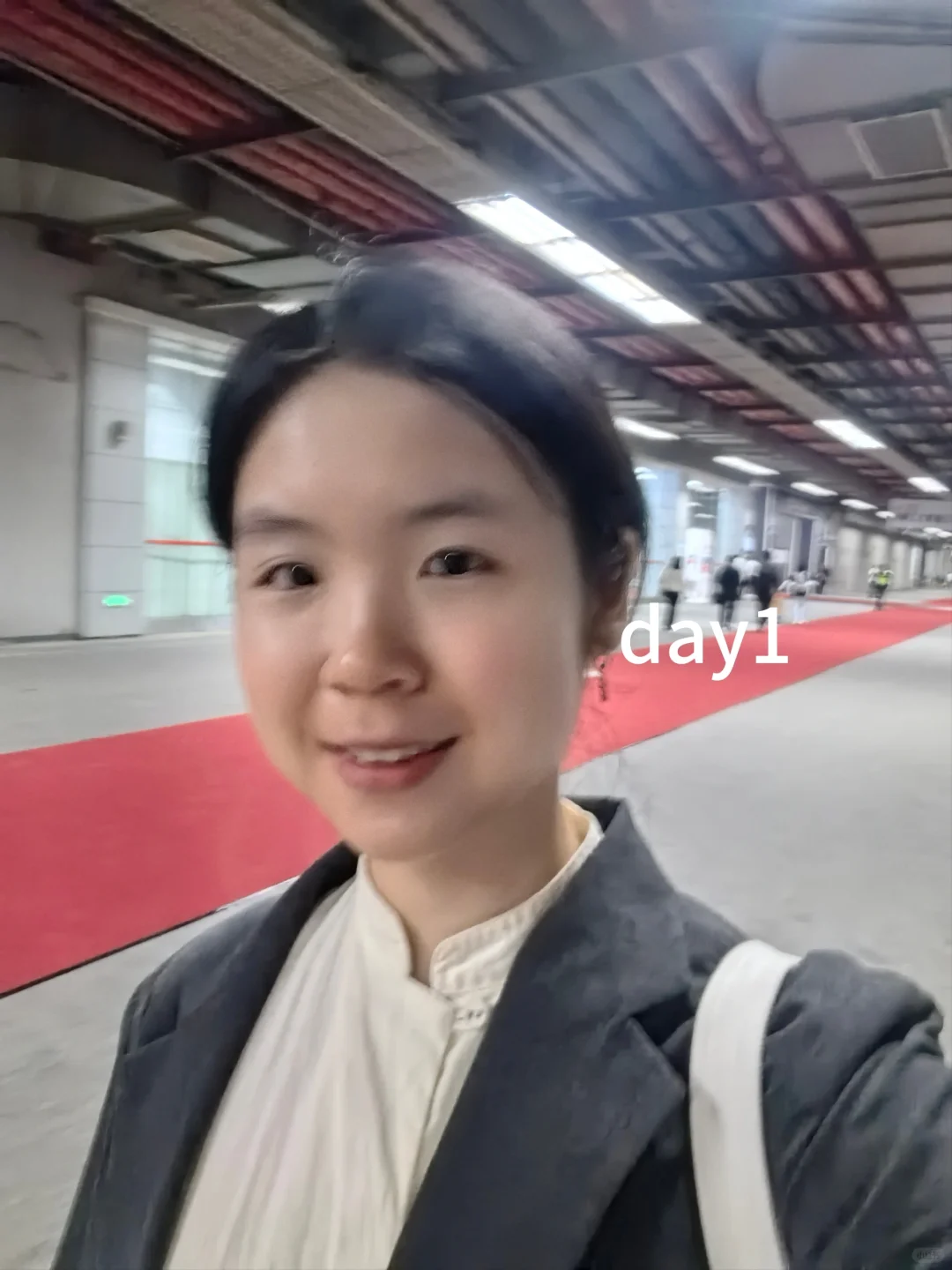 每天暴走2.5w＋的展会翻译初体验是…
