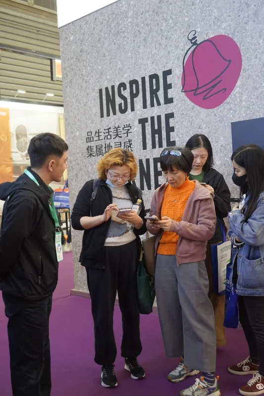 展会的第三天啦！今天是拽姐！