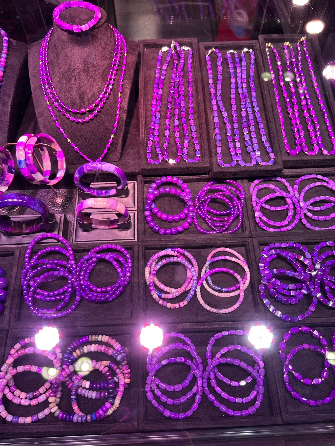 逛了四个小时才看完❗️800w镯子跟假的似的