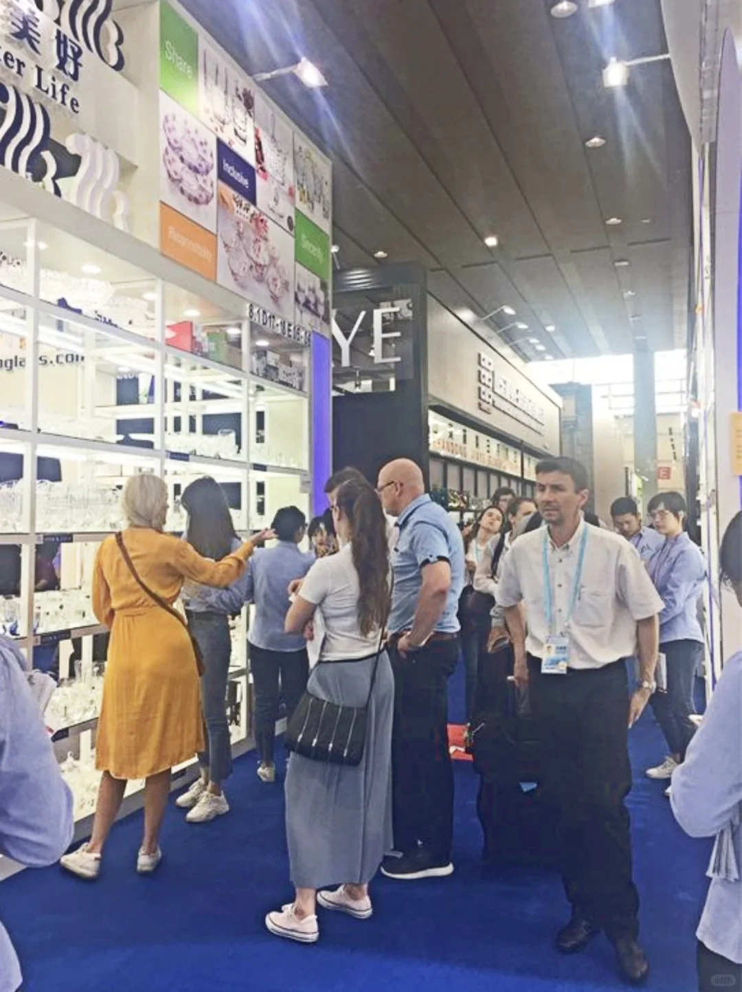 劝外贸人：展会要这样跟进，老外就吃这套！