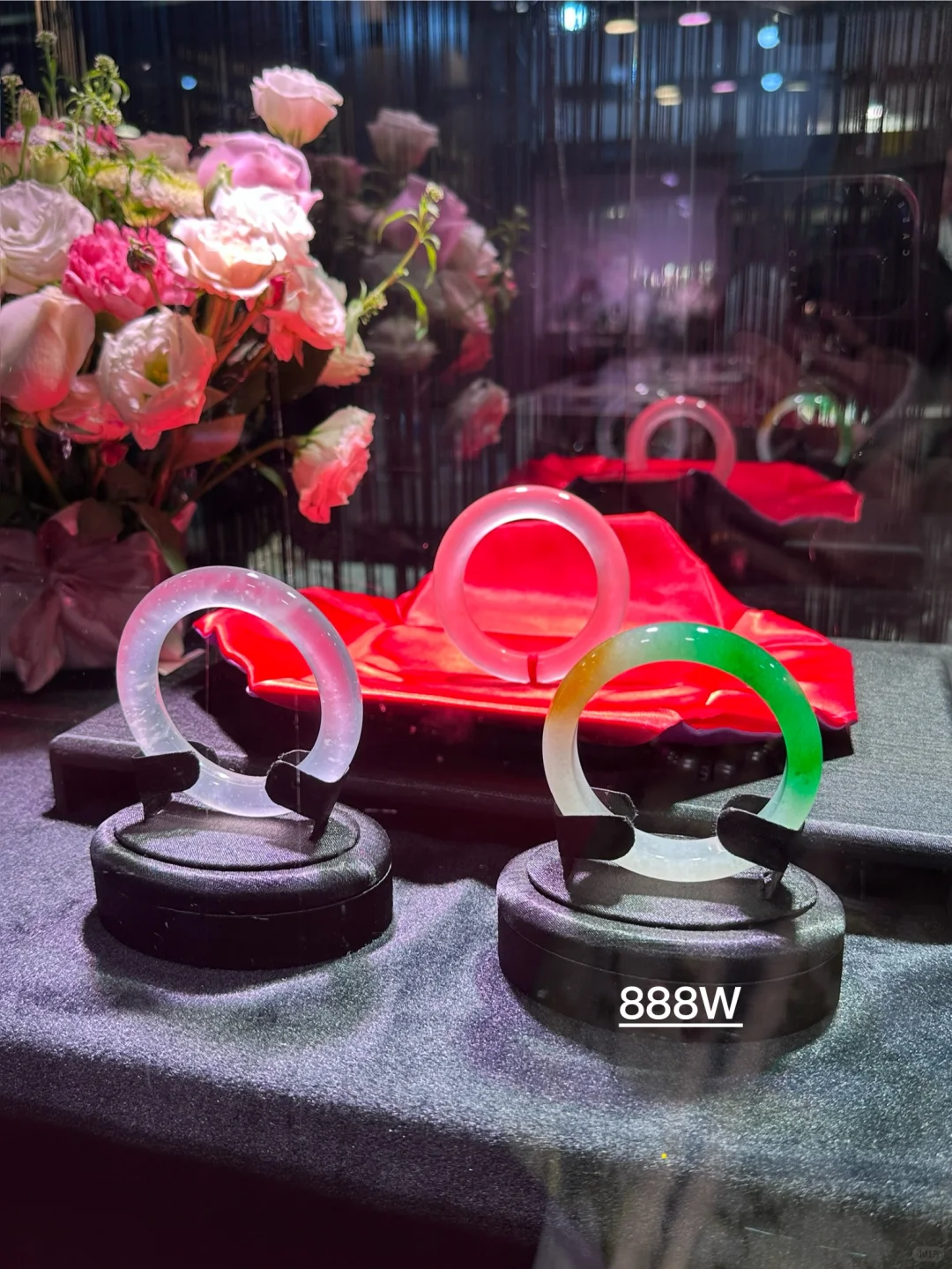 逛了四个小时才看完❗️800w镯子跟假的似的