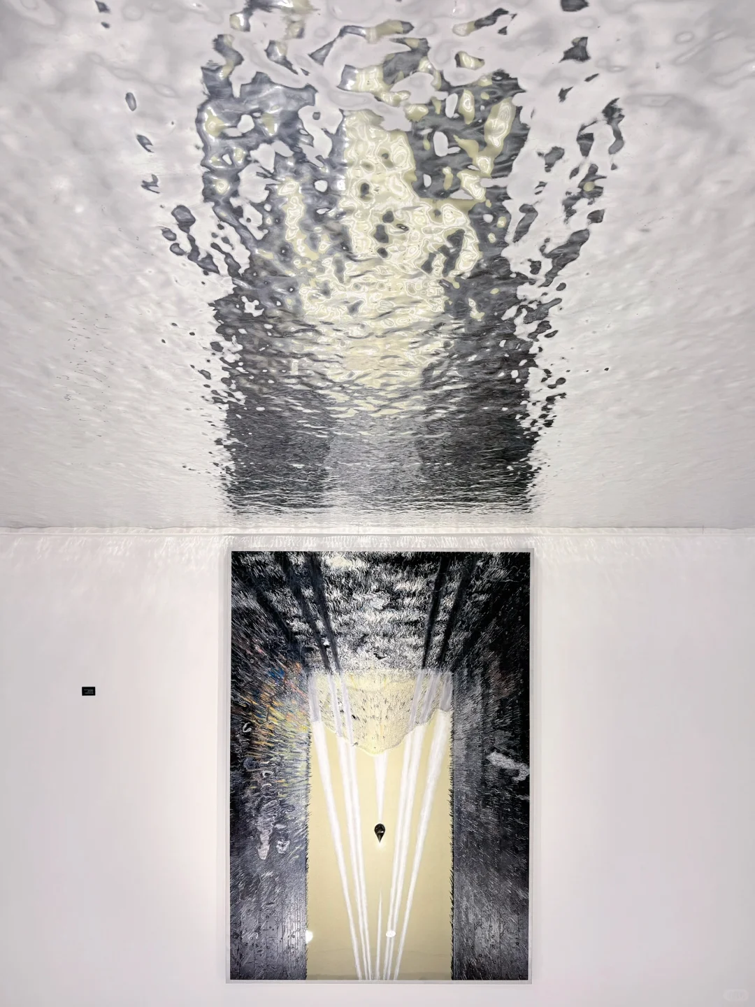 上海新展！！水是流动的，不被定义的…??