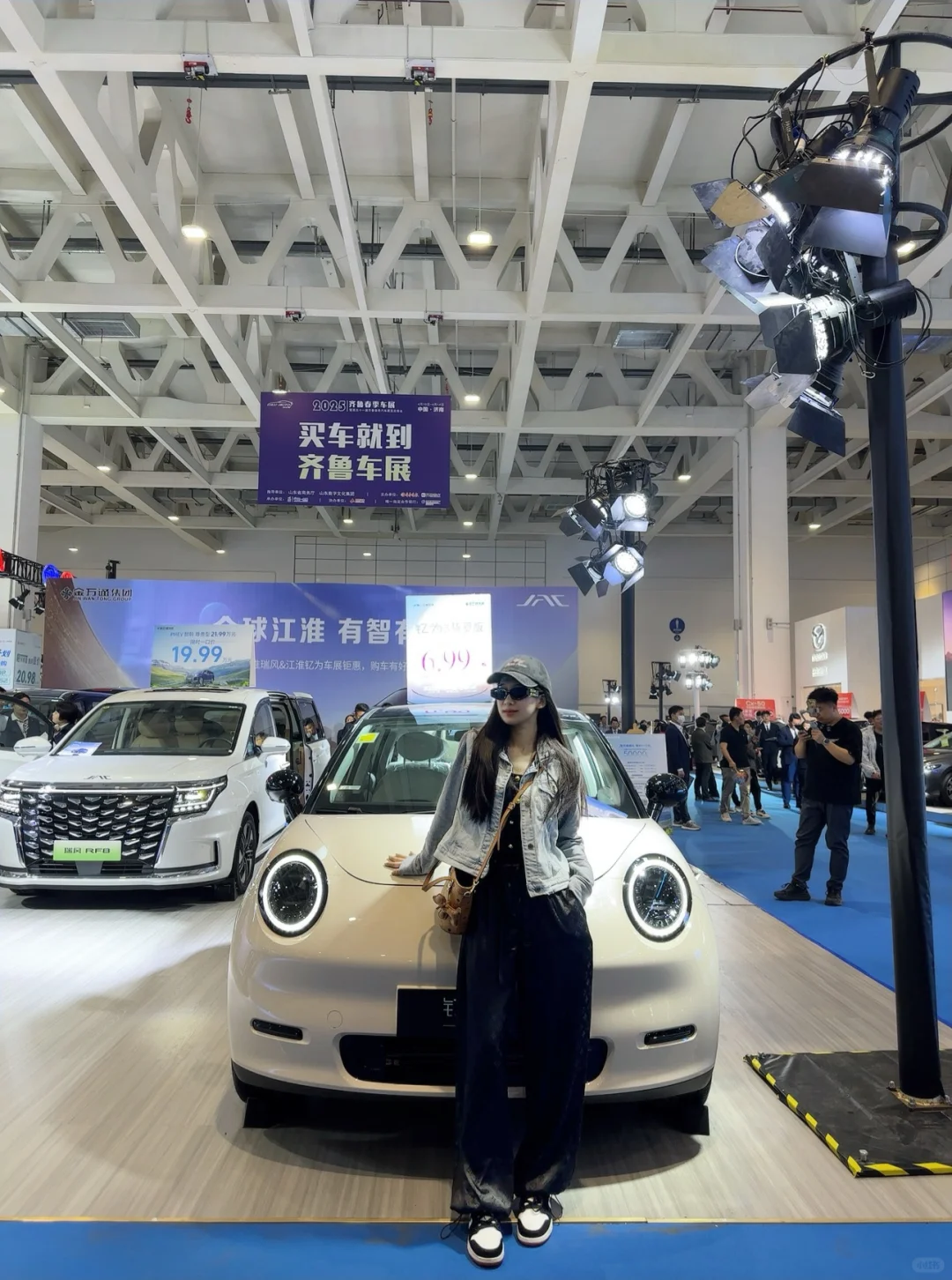 2025齐鲁春季车展太火爆啦吧‼️美女超级多