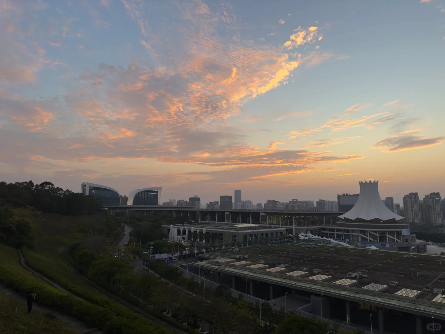 20250418晚霞at南宁国际会展中心