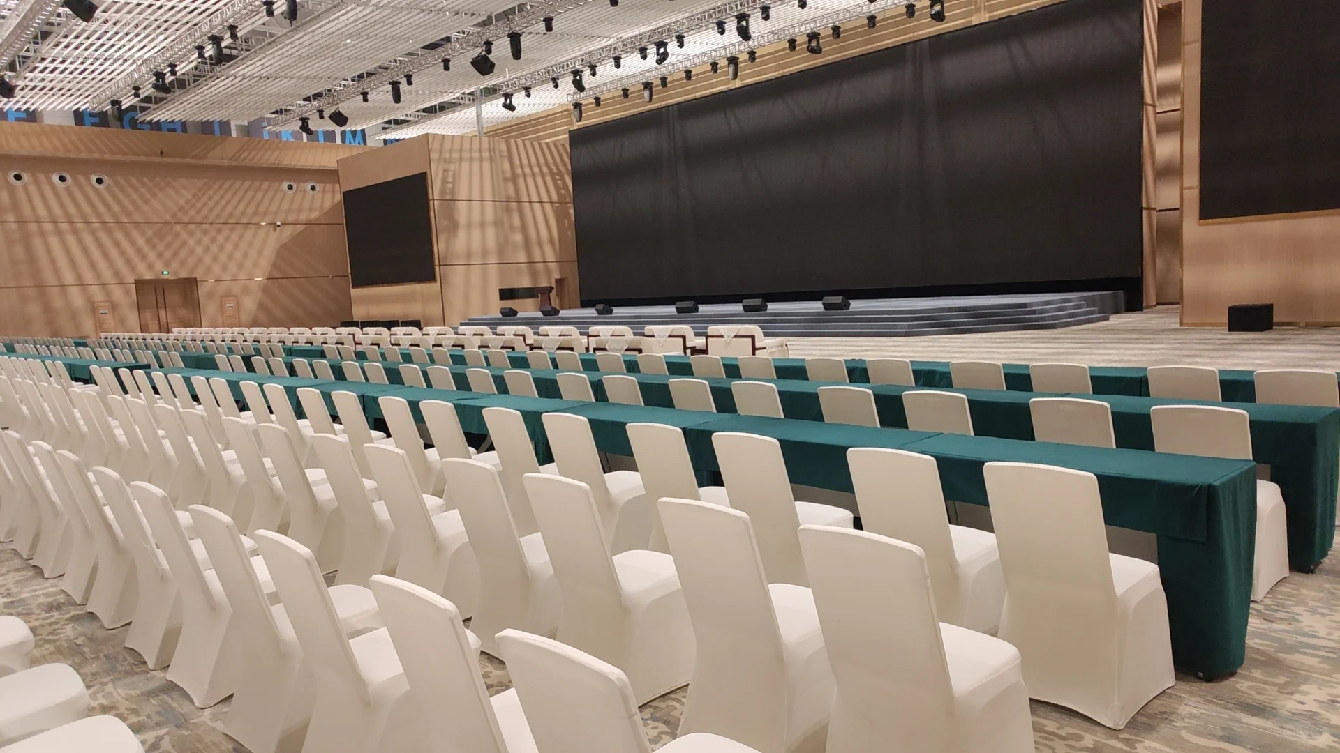 1号～2号津南国家会展中心兼职6名