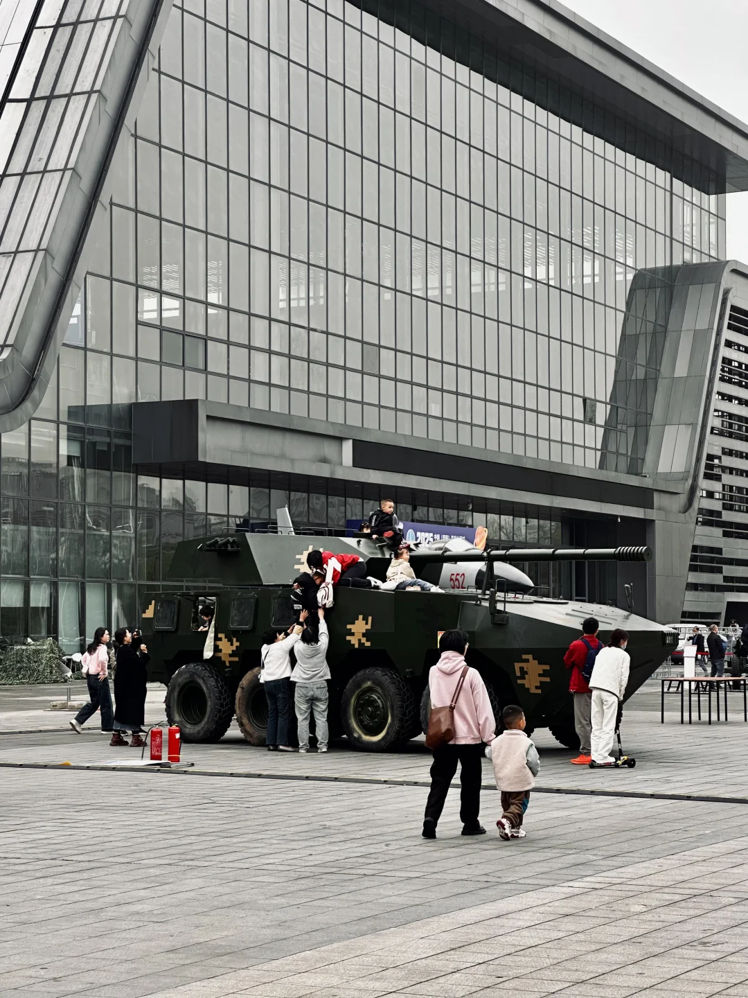 震撼！沉浸式体验贵阳航空展?