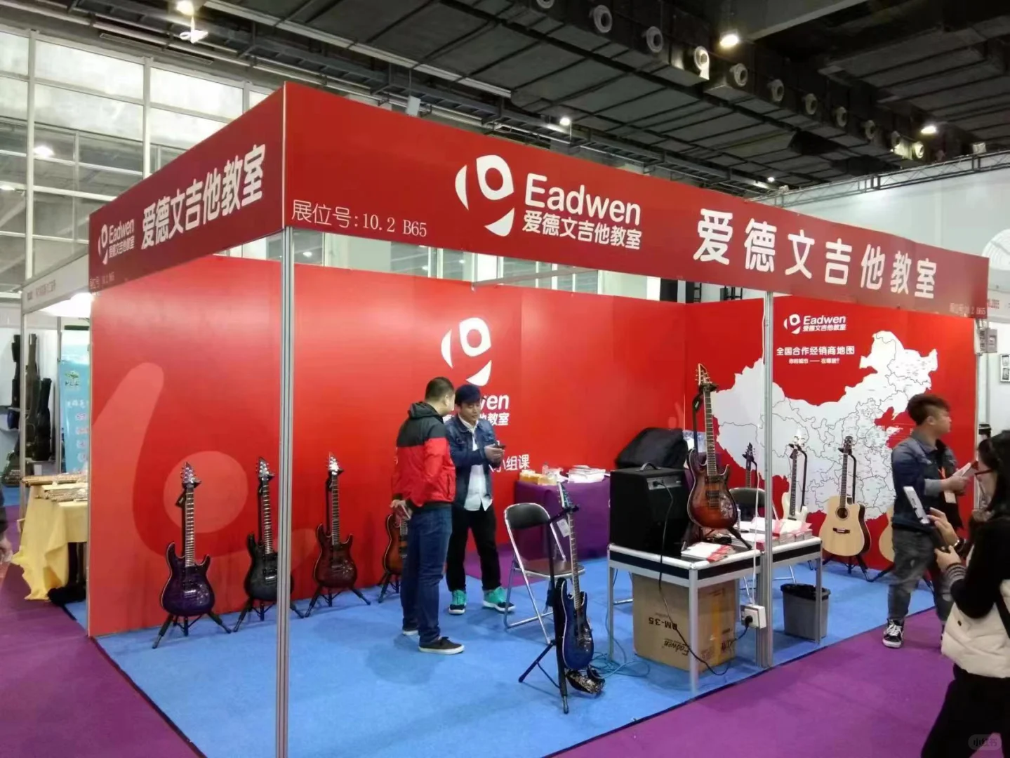 深圳会展灯箱广告，