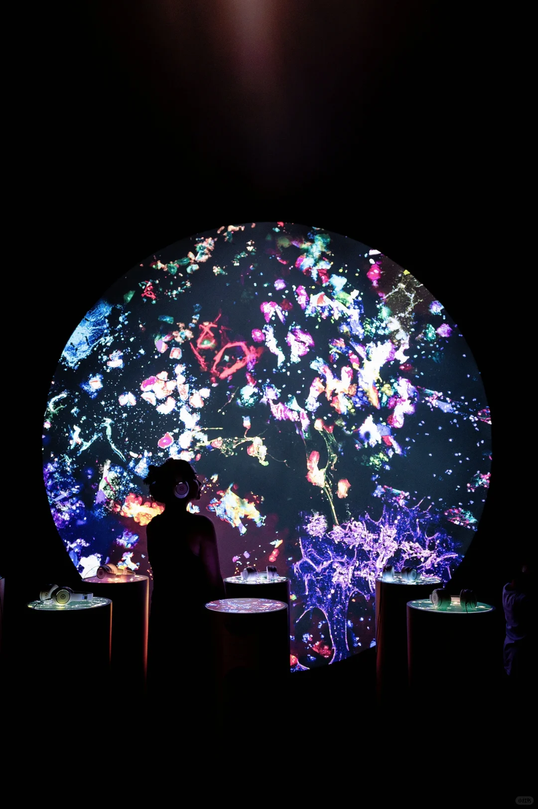 广州新展?‘’地球上的人‘’宇宙漂浮计划