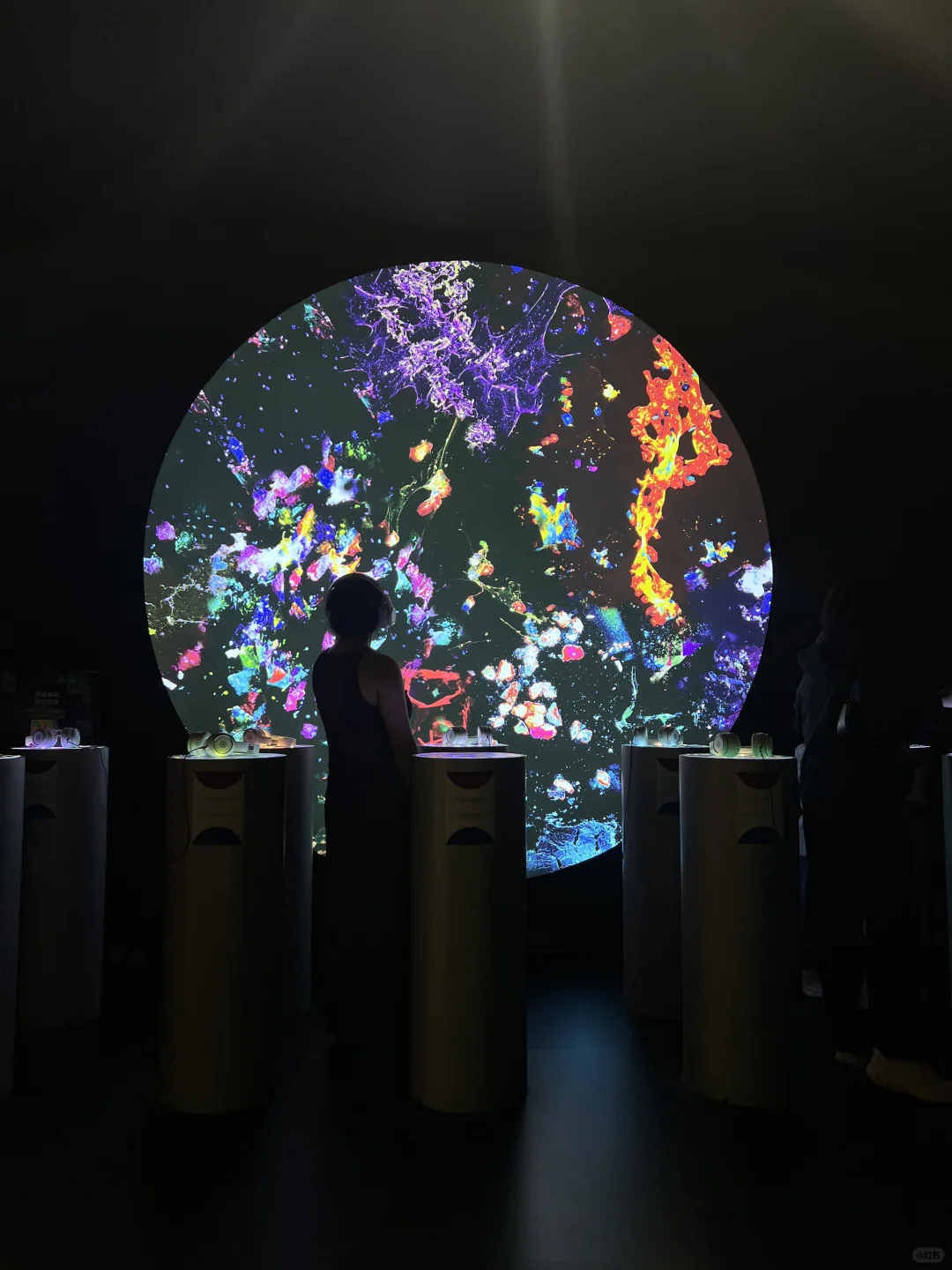 广州新展?‘’地球上的人‘’宇宙漂浮计划