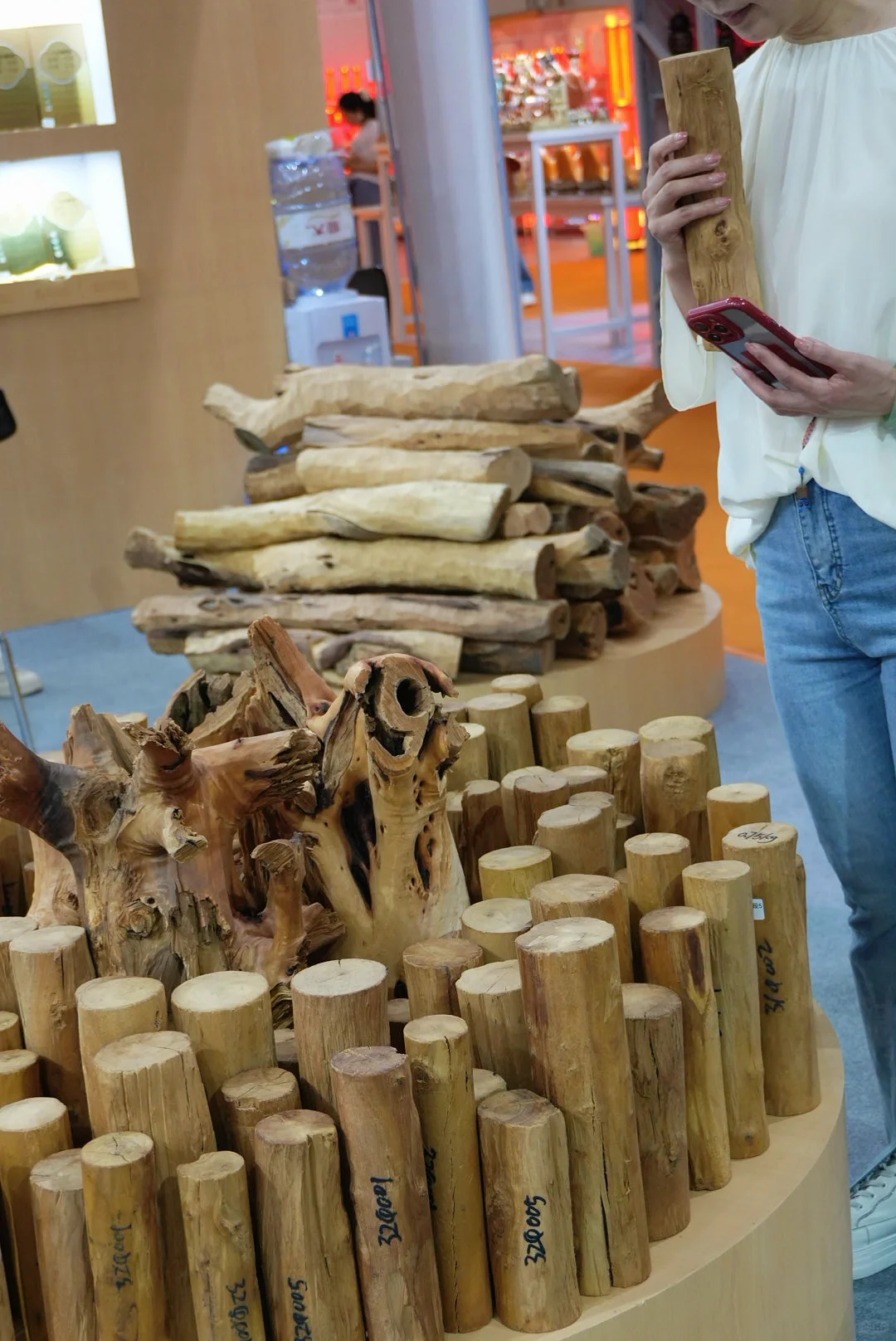 谁家主理人十一点还在见朋友?展会结束啦