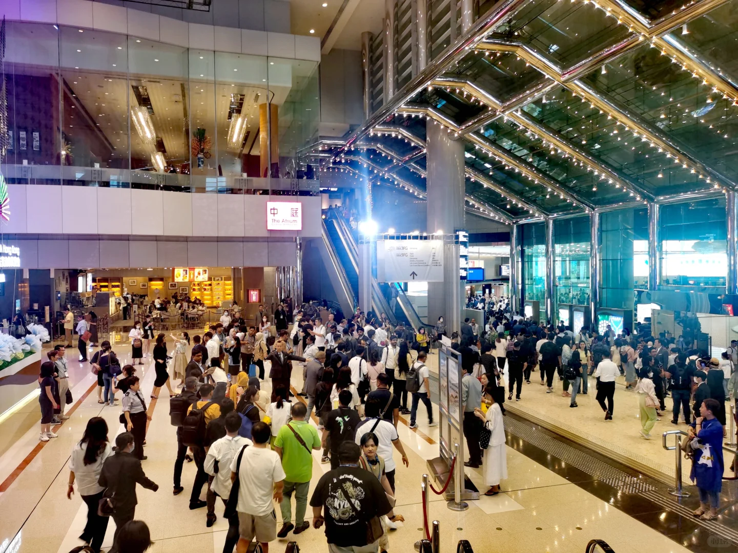 香港会展做翻译一天800 钱真难赚啊家人们