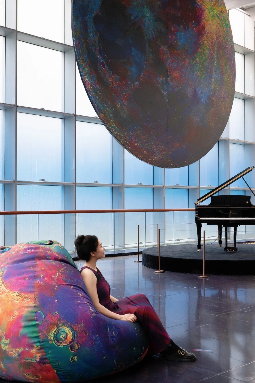 广州新展?‘’地球上的人‘’宇宙漂浮计划