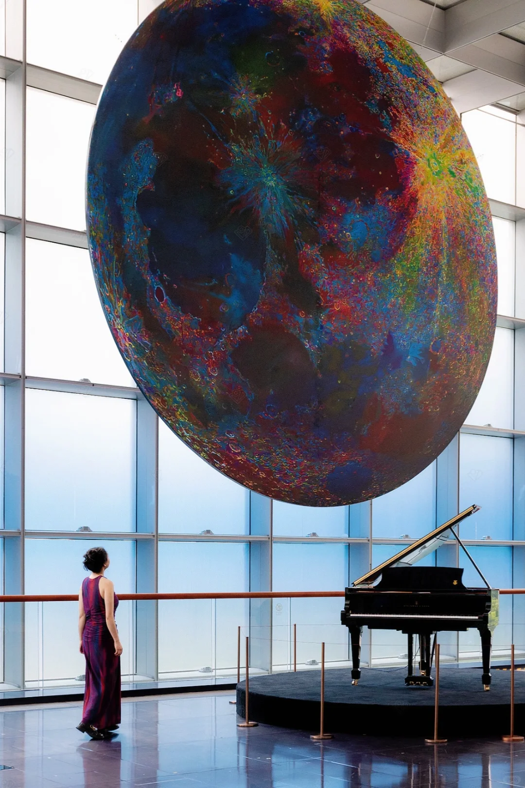 广州新展?‘’地球上的人‘’宇宙漂浮计划