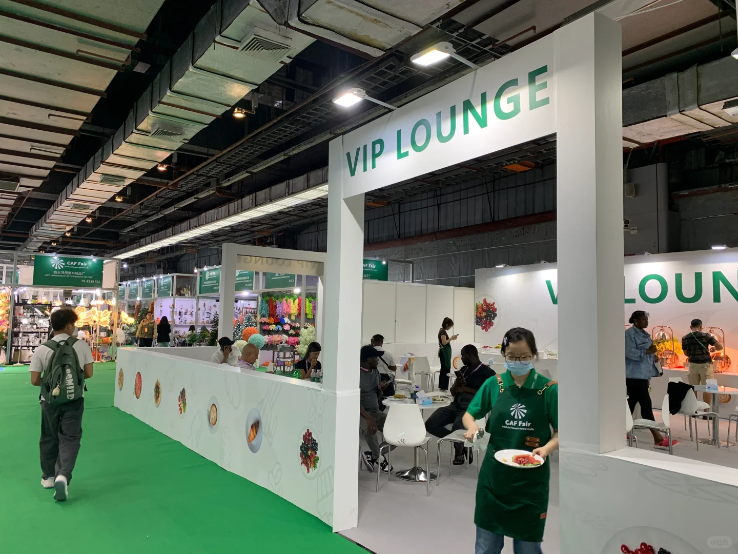 非英专生来捡漏啦!CAF展会日赚1k?