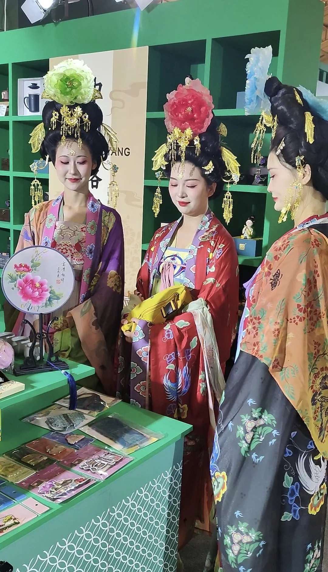Foire Paris巴黎博览会第一天，茅台免费喝！