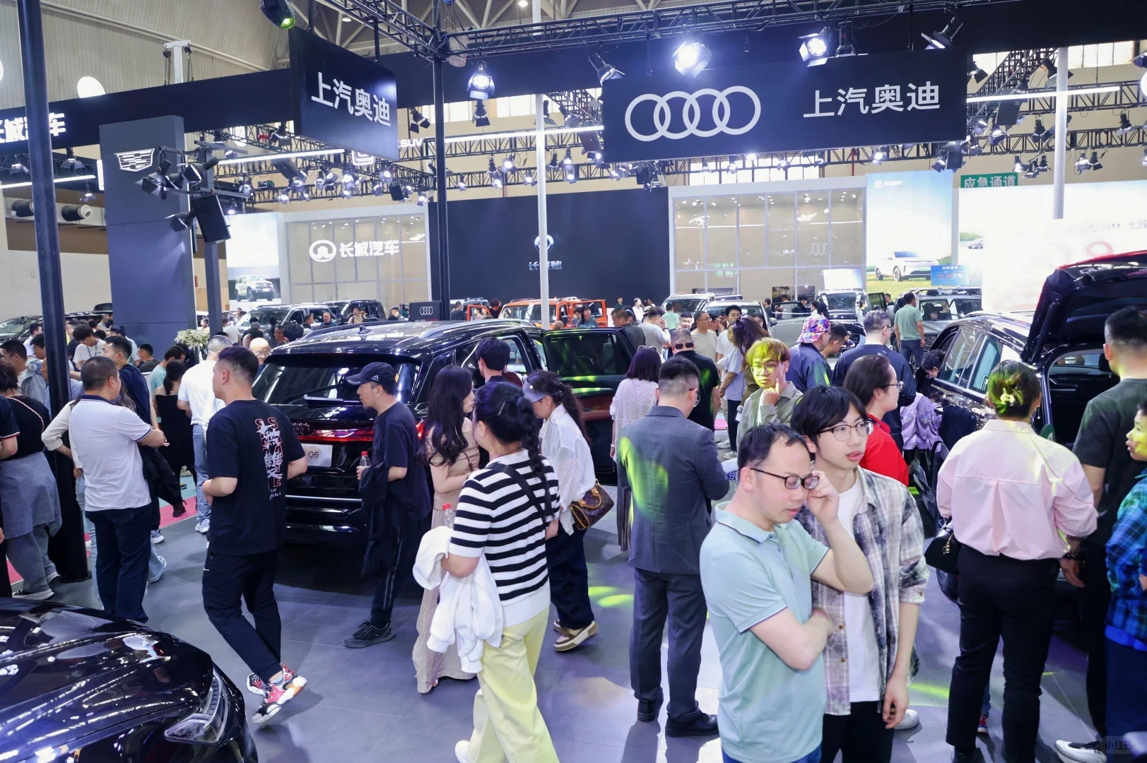 兰州五一车展打开奥迪