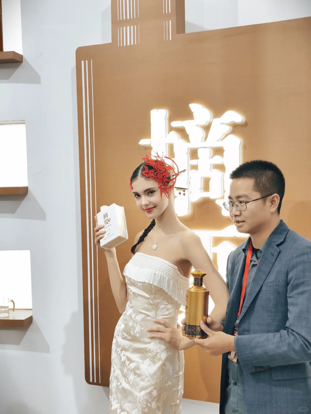 成都糖酒会上一道美丽的风景线