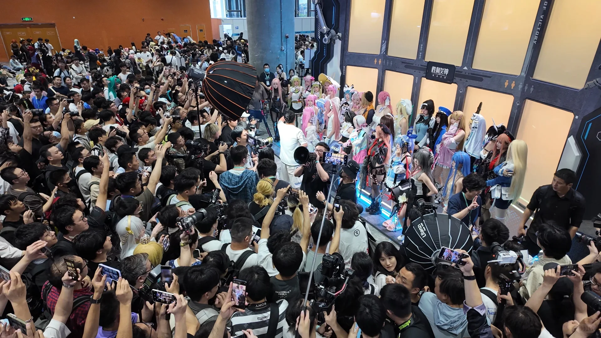 萤火虫漫展:一场令人失望的二次元之约