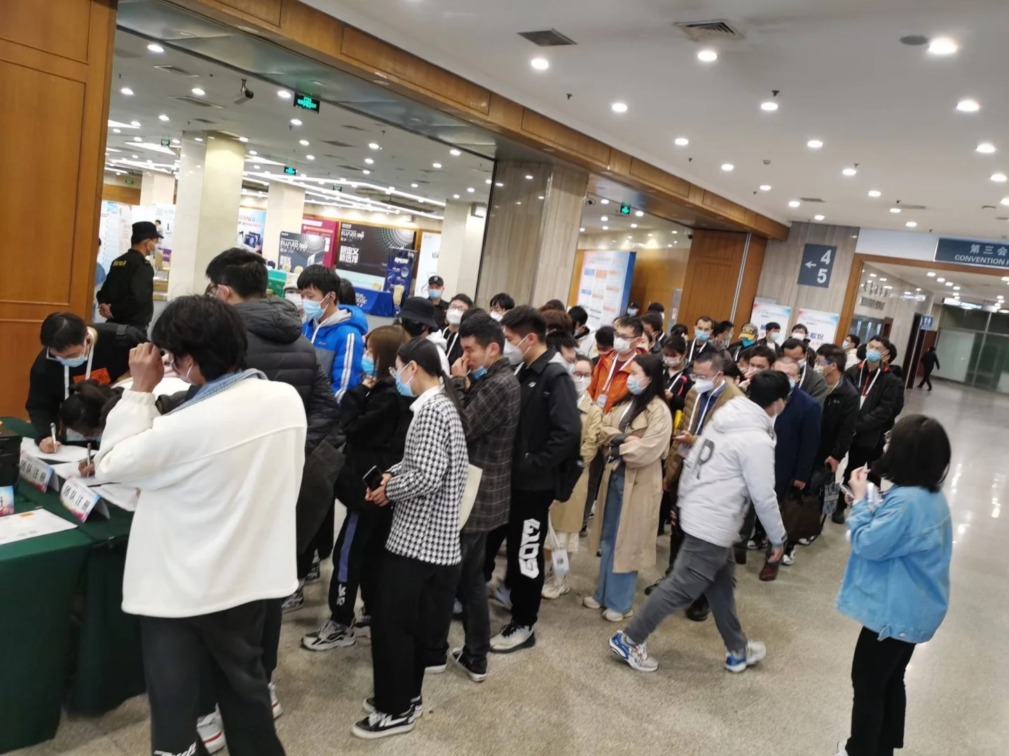 会务公司-展会发传单-展会礼仪接待-展