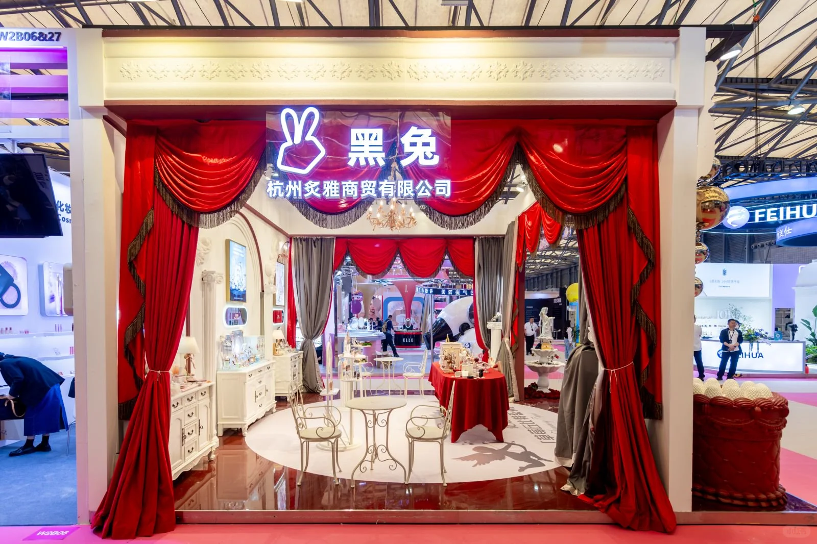 太美了这里真的别错过了?美博会花知晓展台