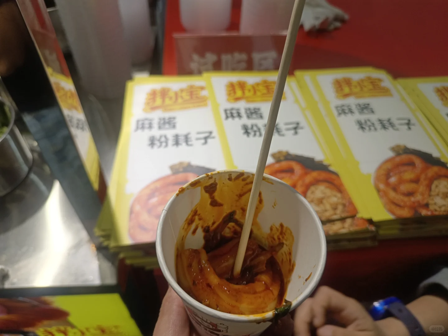 会展中心连锁食品展吃不完，根本吃不完