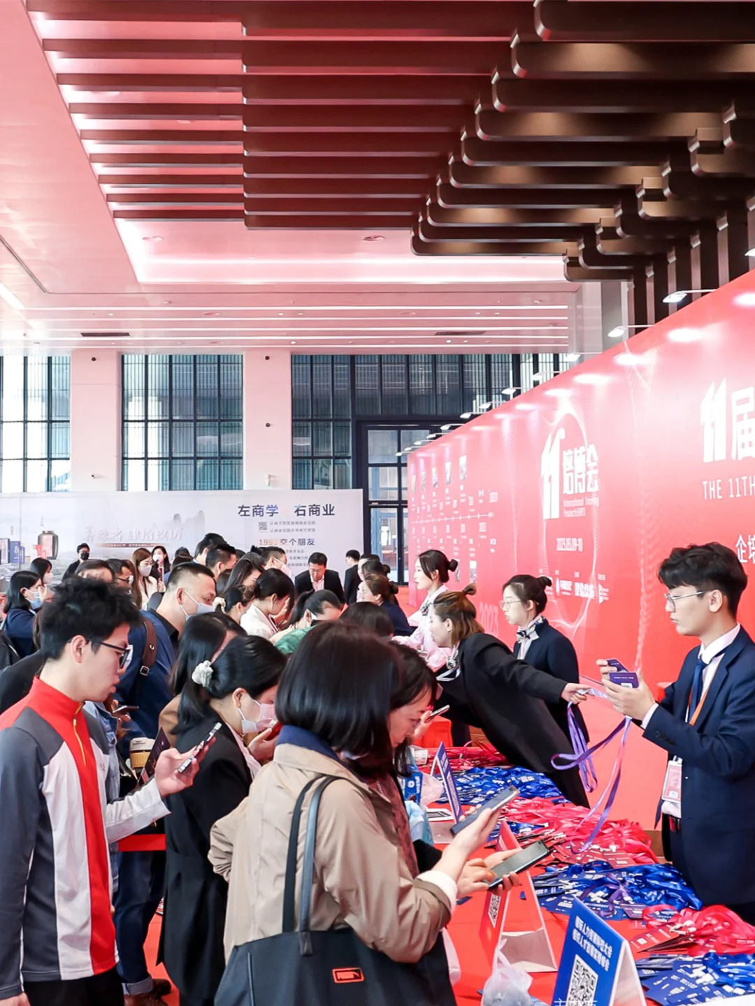 为什么还会有那么多人热衷参加展会？