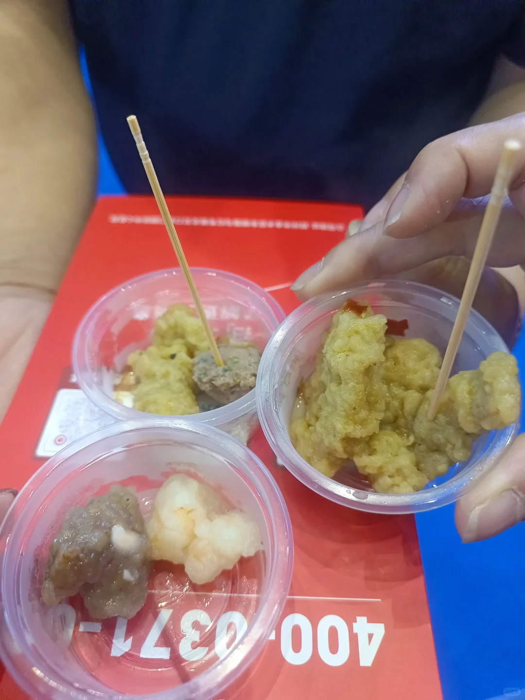 会展中心连锁食品展吃不完，根本吃不完