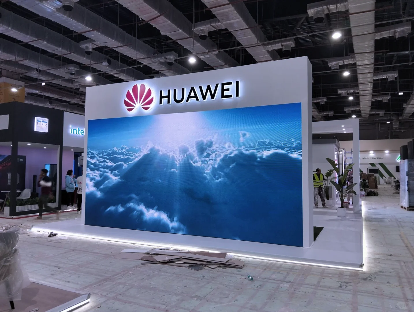 华为惊艳全球！海外展台现场直击