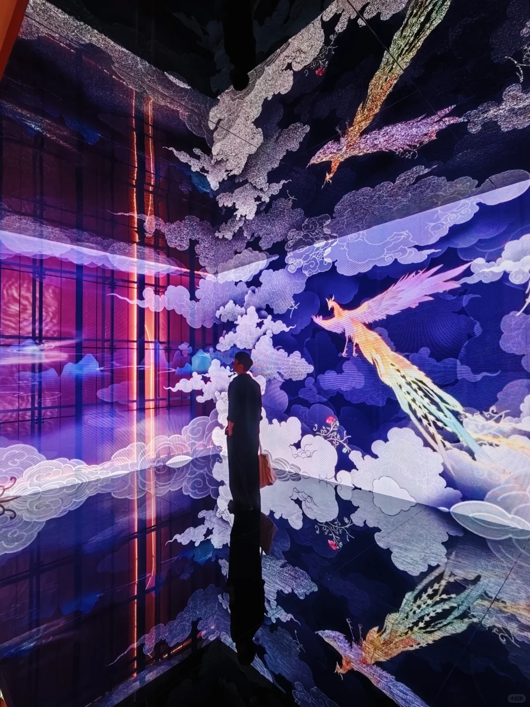 科技感拉满元宇宙之旅，随手拍都是赛博大片