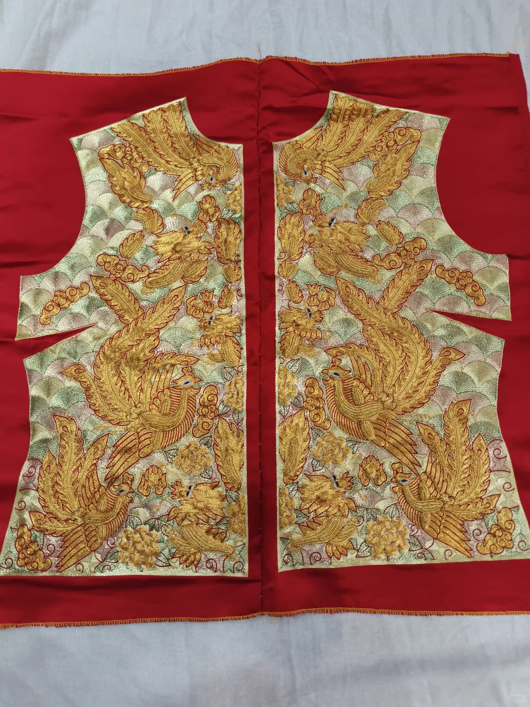 黄金甲褂皇