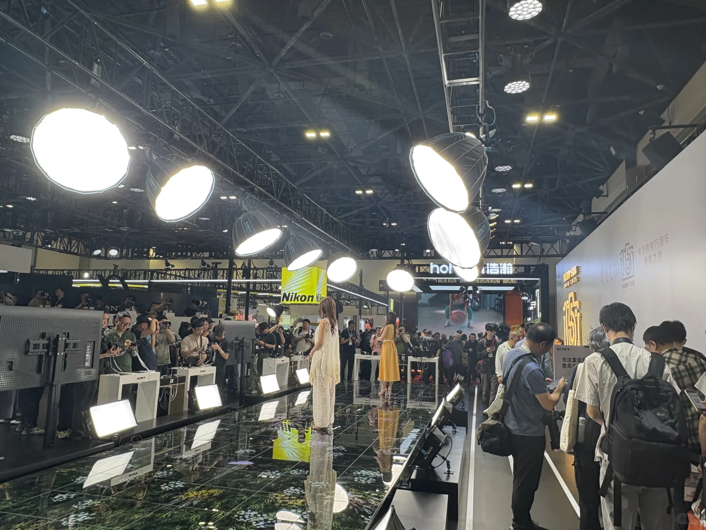北京PE摄影展初体验? 器材天堂+模特云集