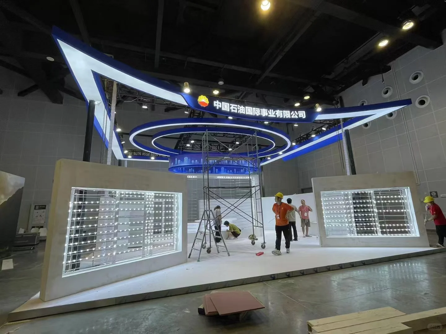 东盟博览会中石油临展展位设计施工一体化