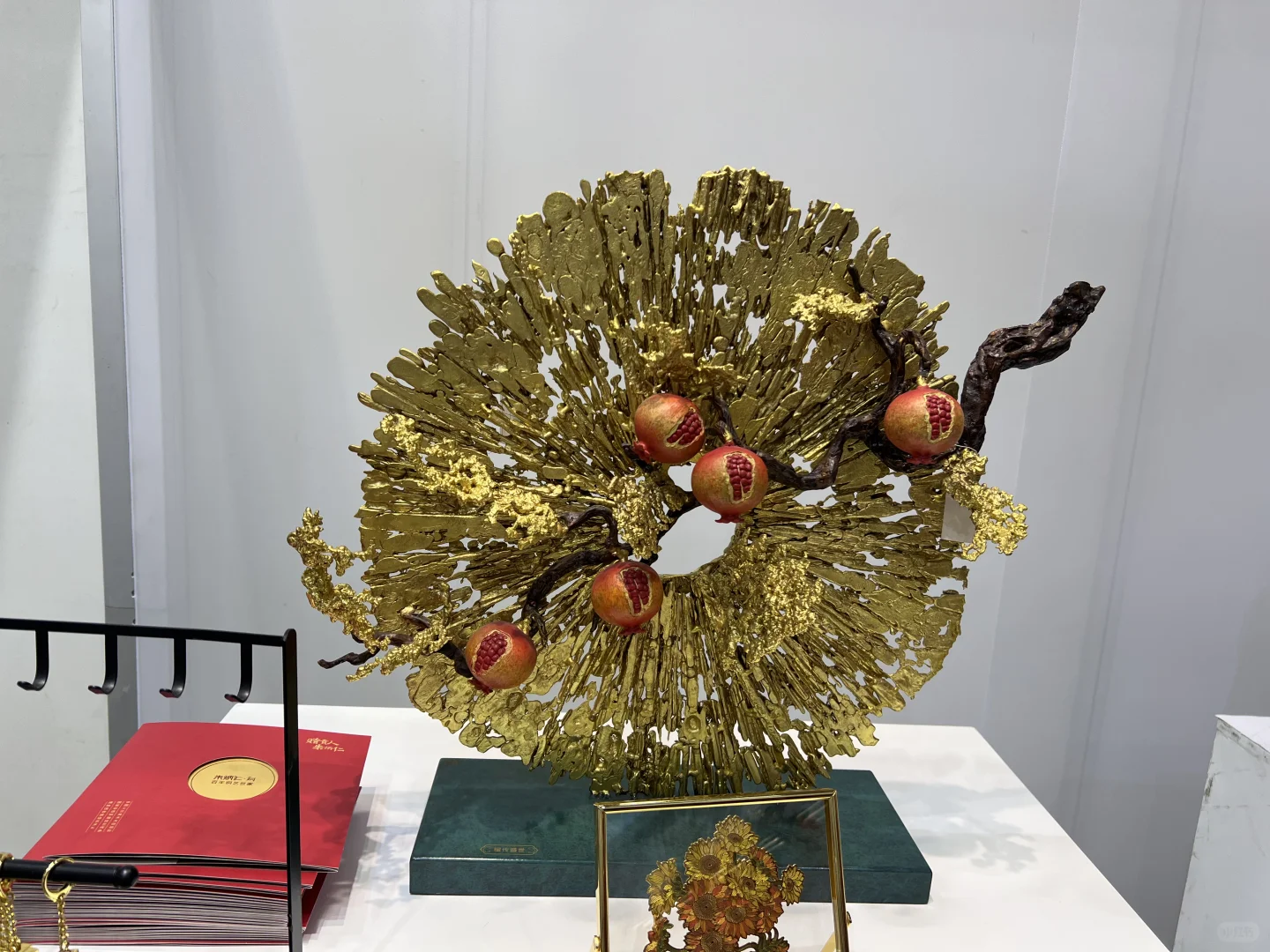 参观朱炳仁老师中国工艺美术博览会展位