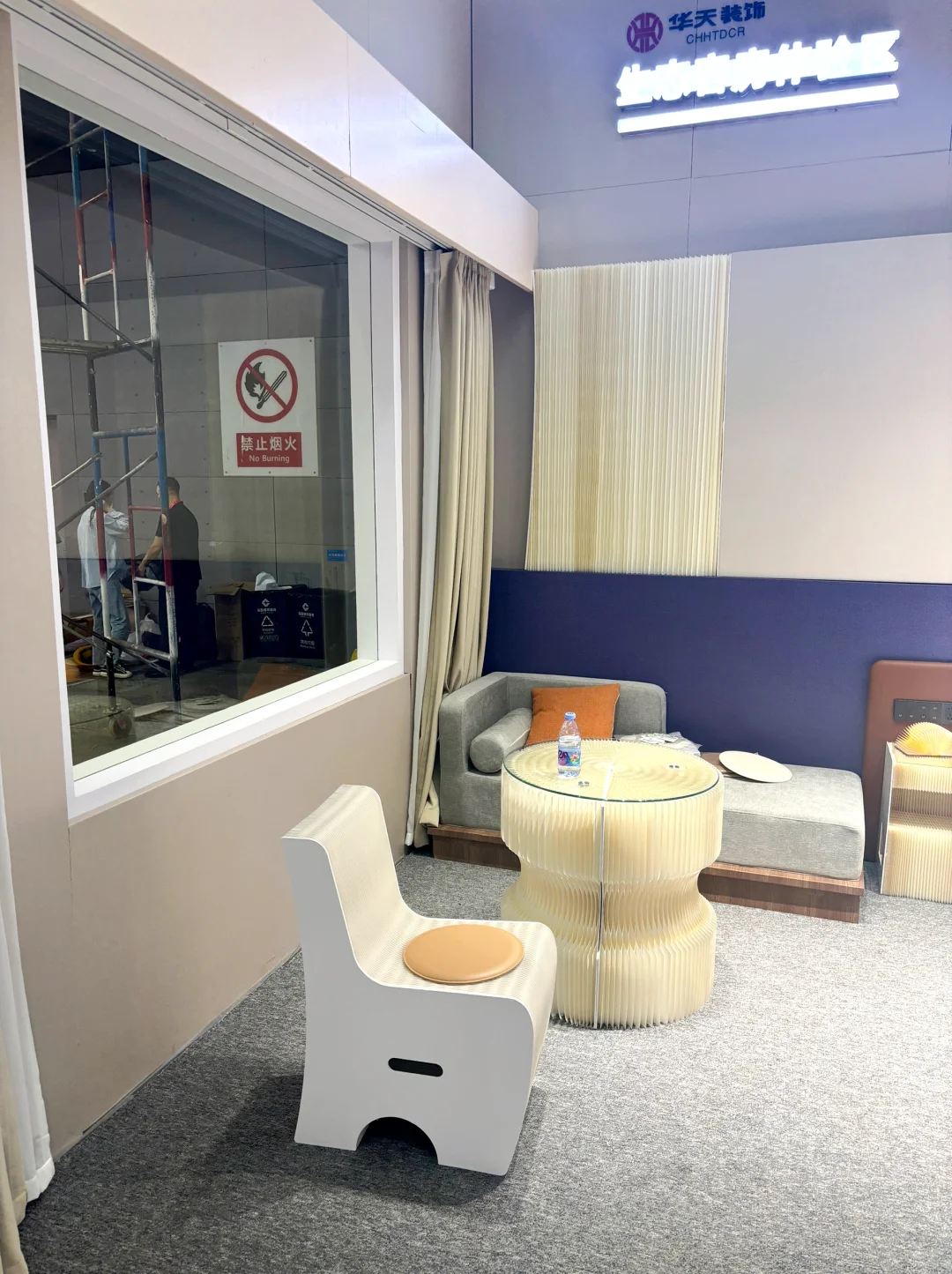 用纸还原酒店样板间?，还有一颗三米的树?