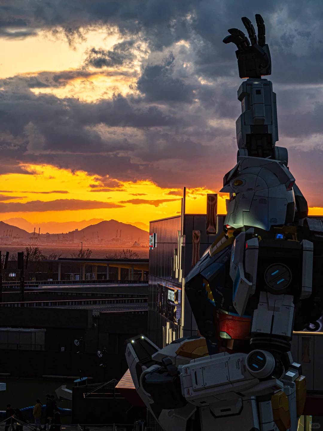 RX-78F00/E丨不可动的大阪世博会高达立像